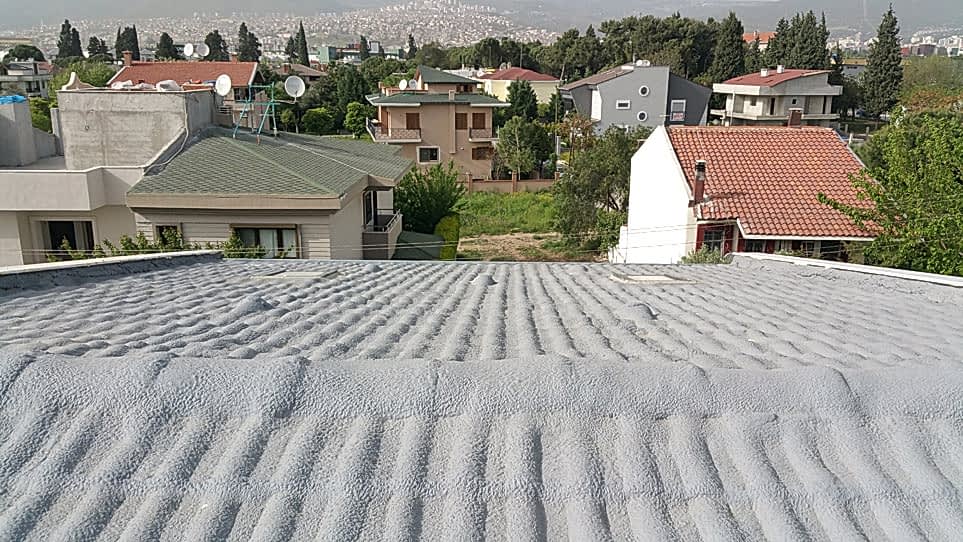 ÇATI ÜZERİ POLİÜRETAN KÖPÜK UYGULAMA